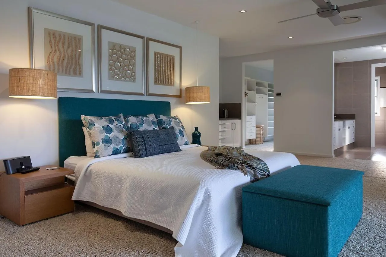 Holiday home Yaroomba Beach House